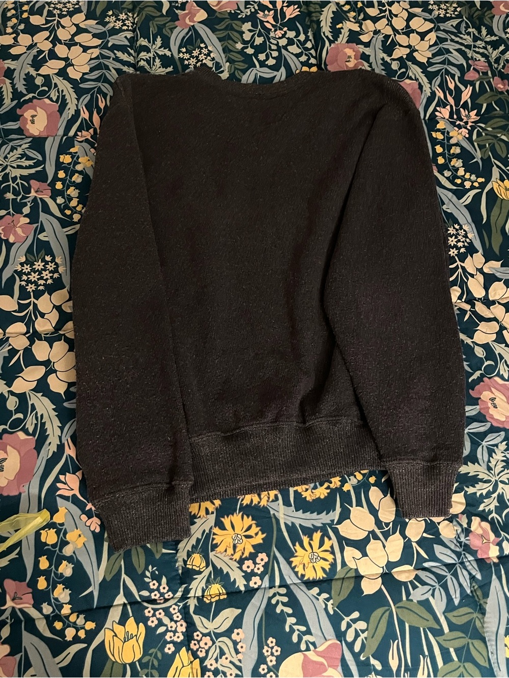 Harley-Davidson Black Crewneck Sweatshirt with Small Chest Logo Men’s Size Large - Picture 4 of 4